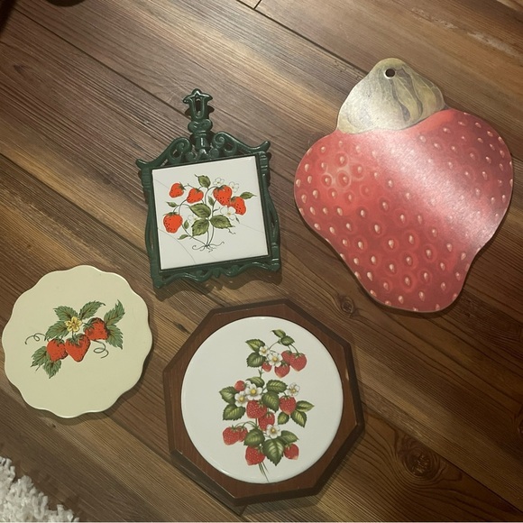Vintage Strawberry Themed Trivets Wall Decor Ceramic Wood Metal Acrylic - Picture 1 of 11